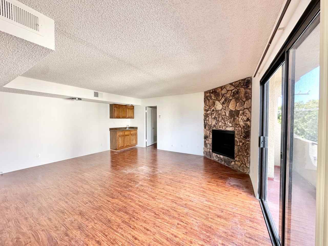 12120 Texas Ave - Photo 3 of 13