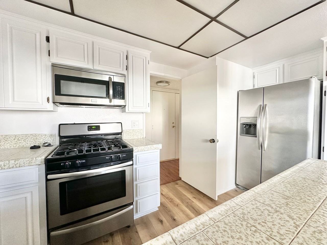 12120 Texas Ave - Photo 5 of 13