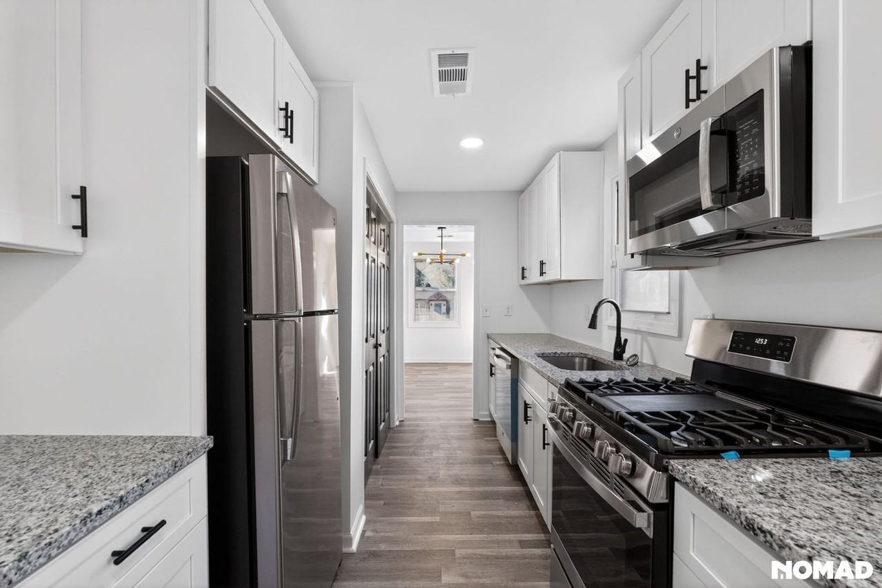 1262 Kenilworth Dr Sw - Photo 5 of 33