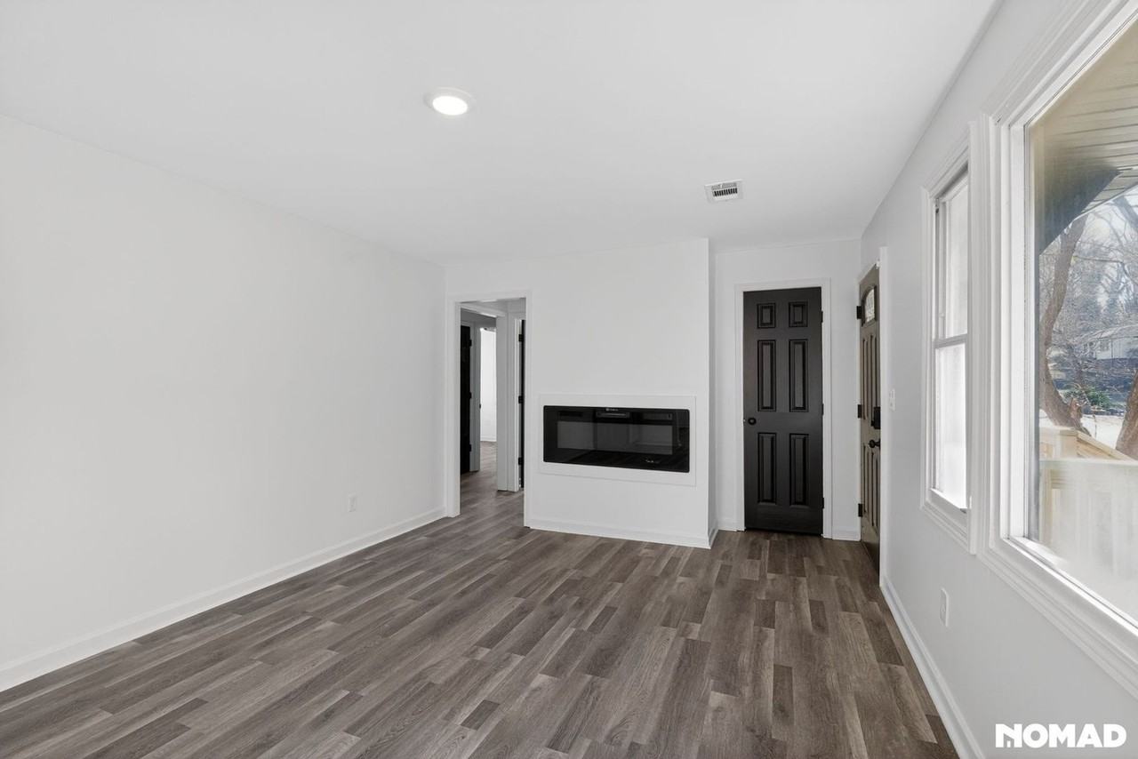 1262 Kenilworth Dr Sw - Photo 7 of 33