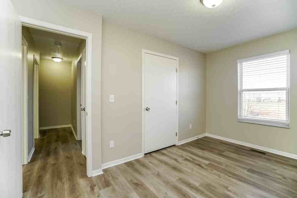 129 Glengary Dr - Photo 5 of 18