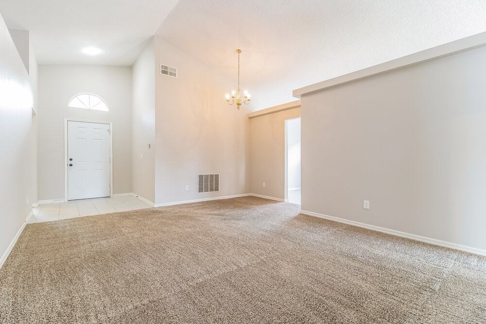 2331 Cobblefield Cir - Photo 4 of 16