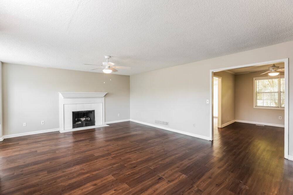 6763 Creek Valley Way - Photo 7 of 18