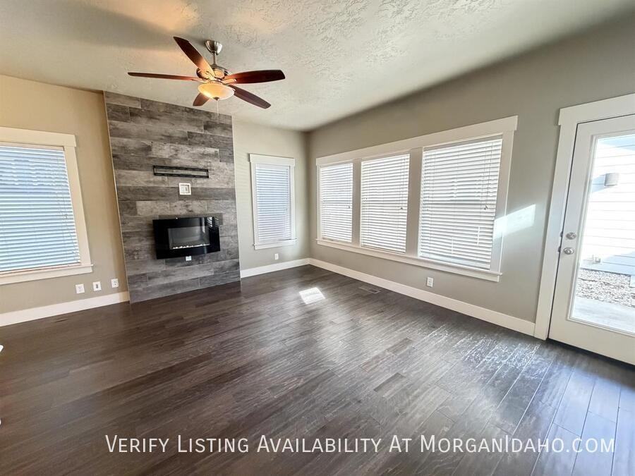 1822 S Owyhee St - Photo 2 of 13