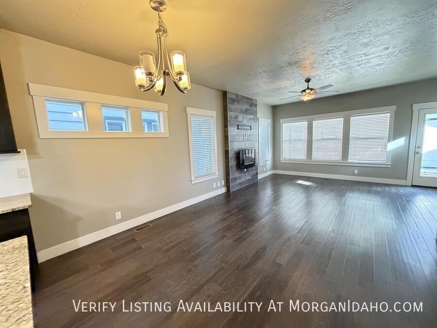 1822 S Owyhee St - Photo 3 of 13