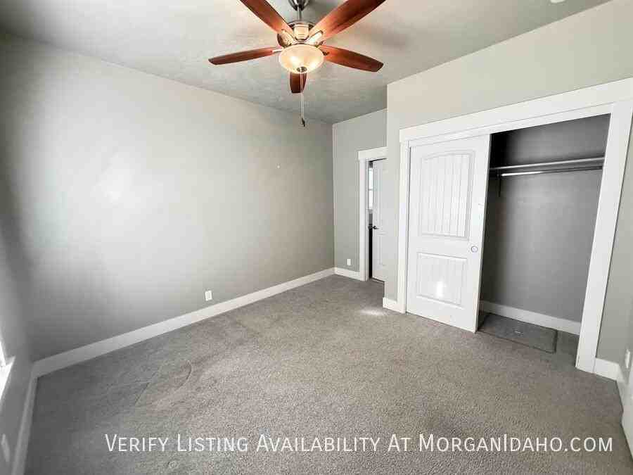 1822 S Owyhee St - Photo 5 of 13