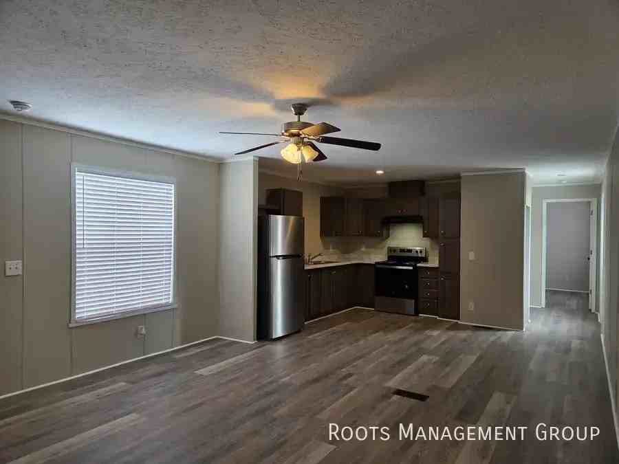 304 Vermillion Est #304 - Photo 6 of 15