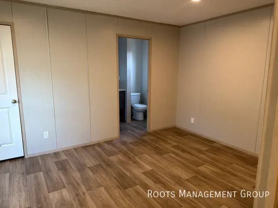 300 Brantley Dr #32 - Photo 7 of 18