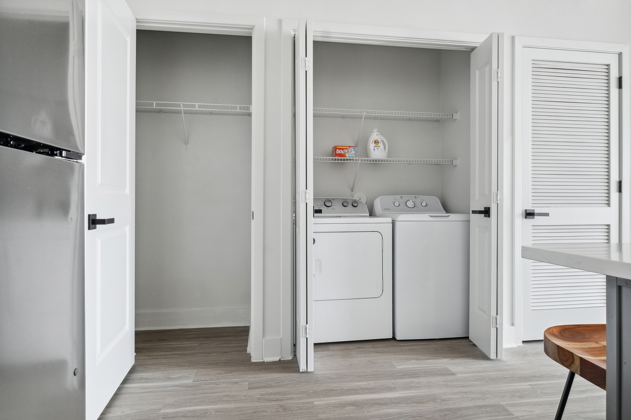 The Adelphi - Photo 5 of 50