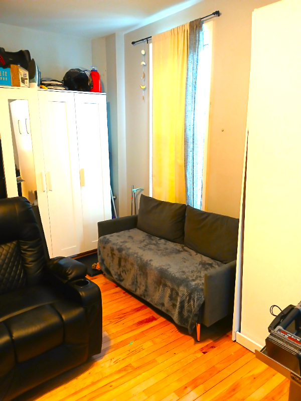 5023 Spruce St - Photo 5 of 18