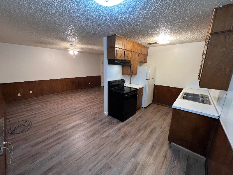 1702 Kirk Ave #101 - Photo 4 of 8