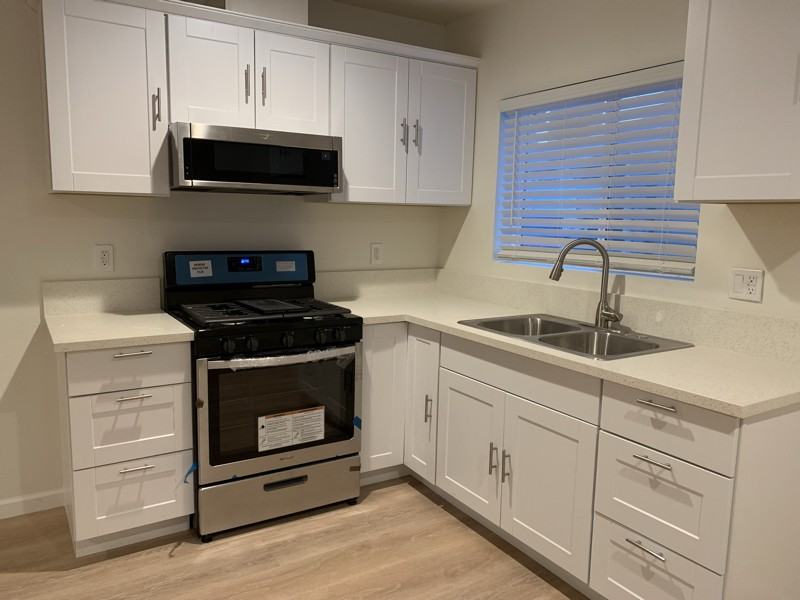 7847 Beck Ave - Photo 3 of 10