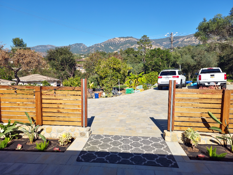 1112 N Ontare Rd - Photo 3 of 20