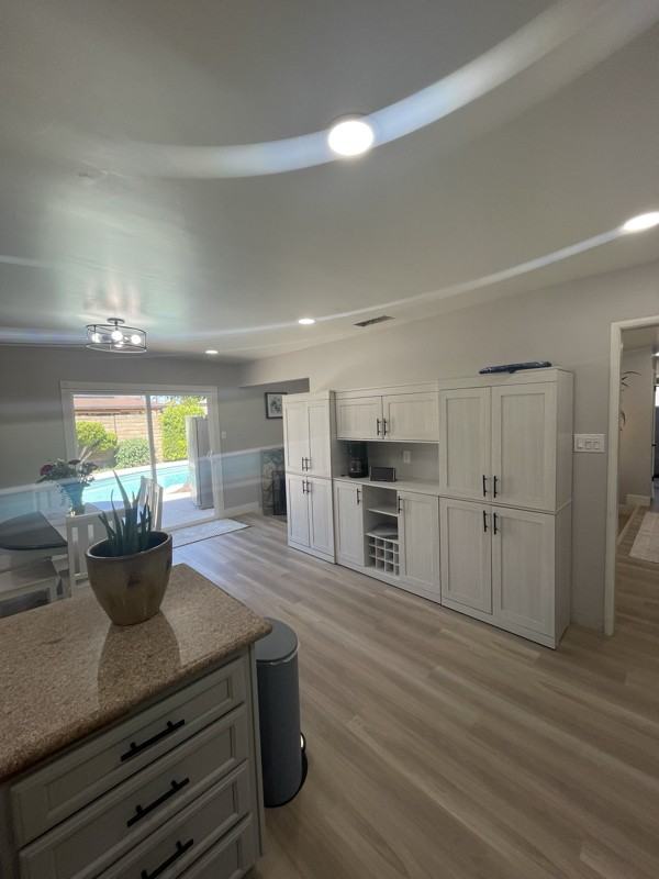 2409 Glenfaire Dr - Photo 2 of 8