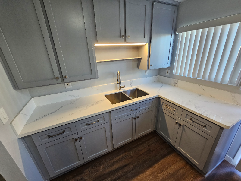 1533 W 84th St - Photo 2 of 19