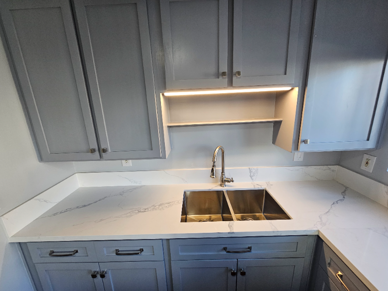 1533 W 84th St - Photo 3 of 19