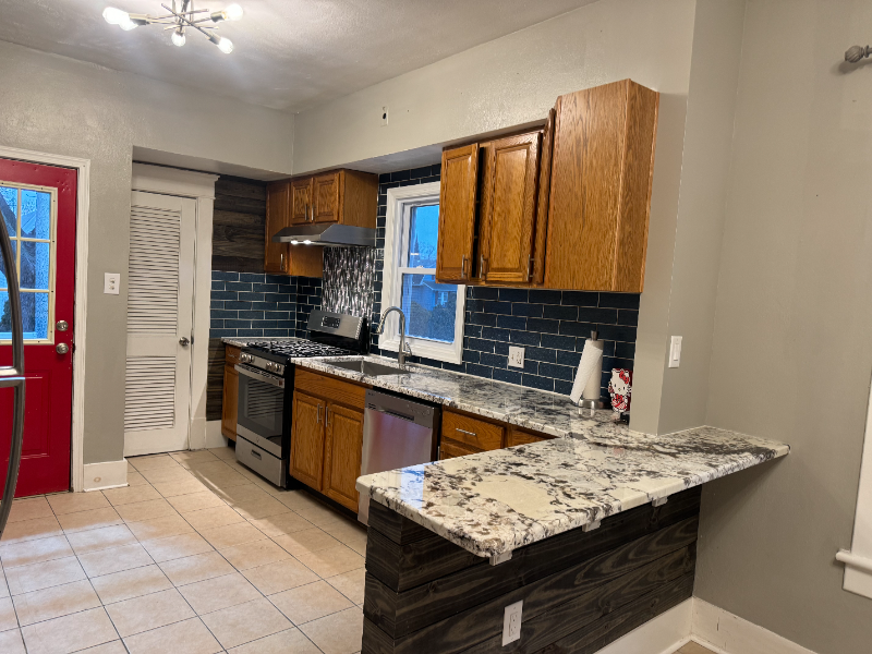 437 1/2 Elm Ave #4 - Photo 2 of 12