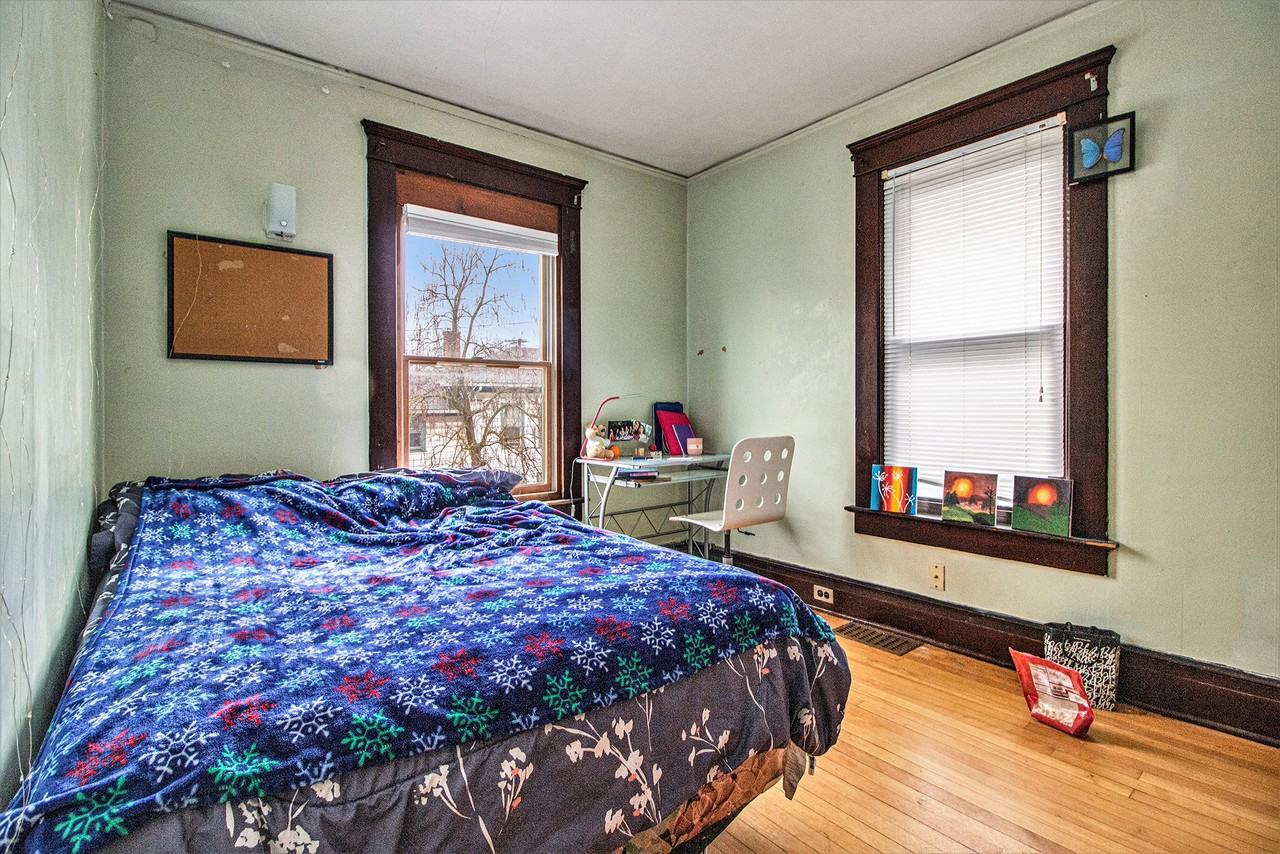 407 Hamilton Pl - Photo 7 of 12