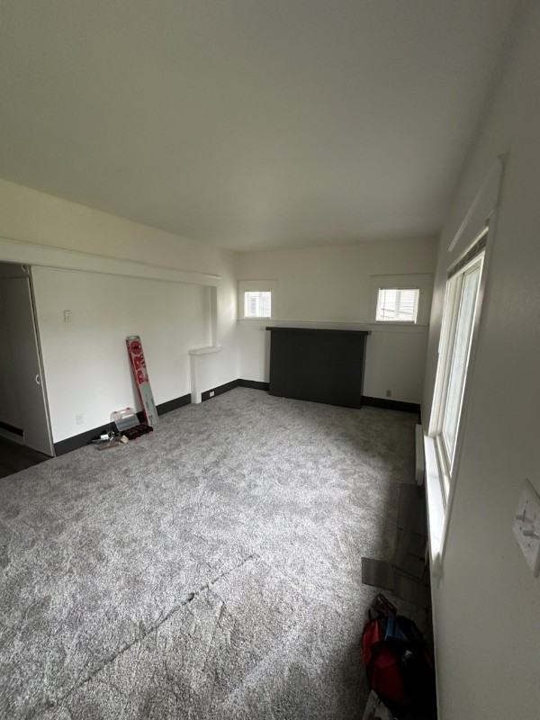 318 5th Ave Nw - Photo 3 of 9