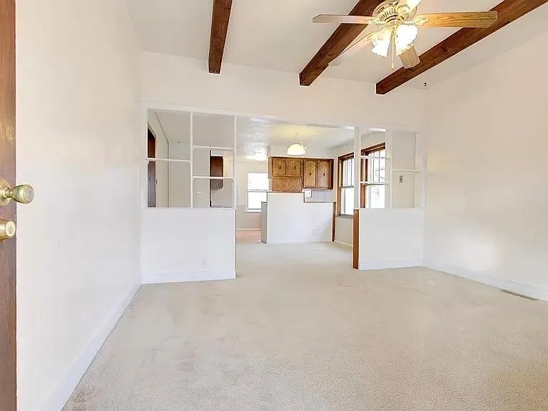 224 W Wilson St - Photo 3 of 5