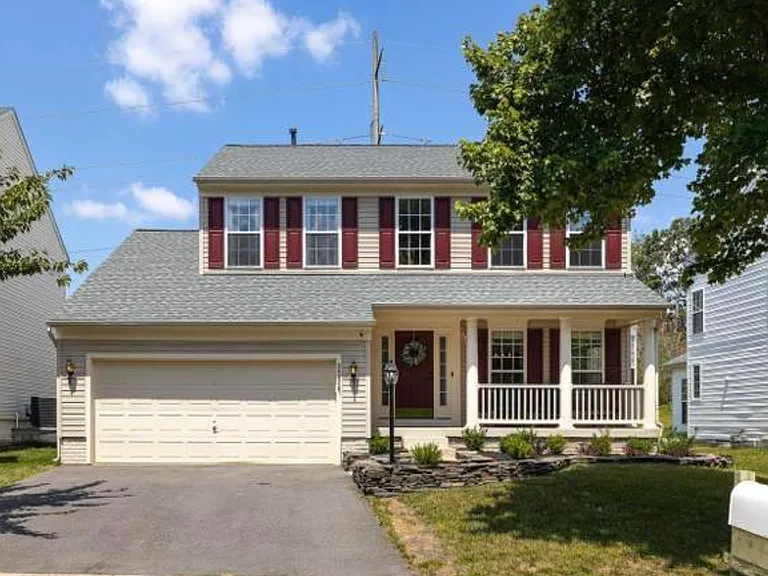 8808 Yellowthroat Ct - Photo 2 of 21