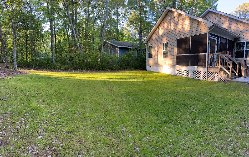 137 Camelot Cir - Photo 2 of 9