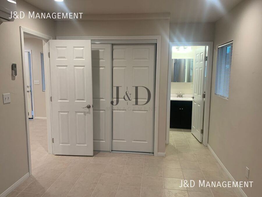 3080 Webster Ave - Photo 6 of 12