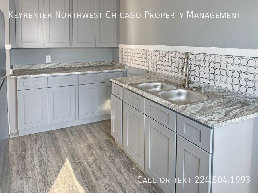 471 Center St #2 - Photo 5 of 20