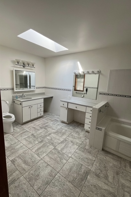 617 Stratford Ave - Photo 5 of 14