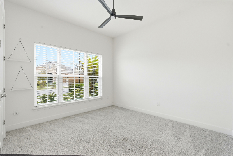 312 Aquamarine Way - Photo 3 of 20