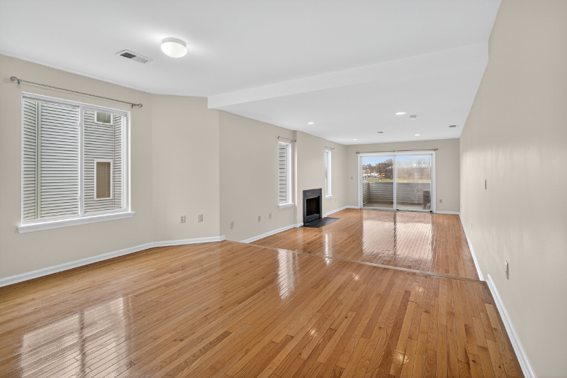 802 Jesse Way - Photo 5 of 16