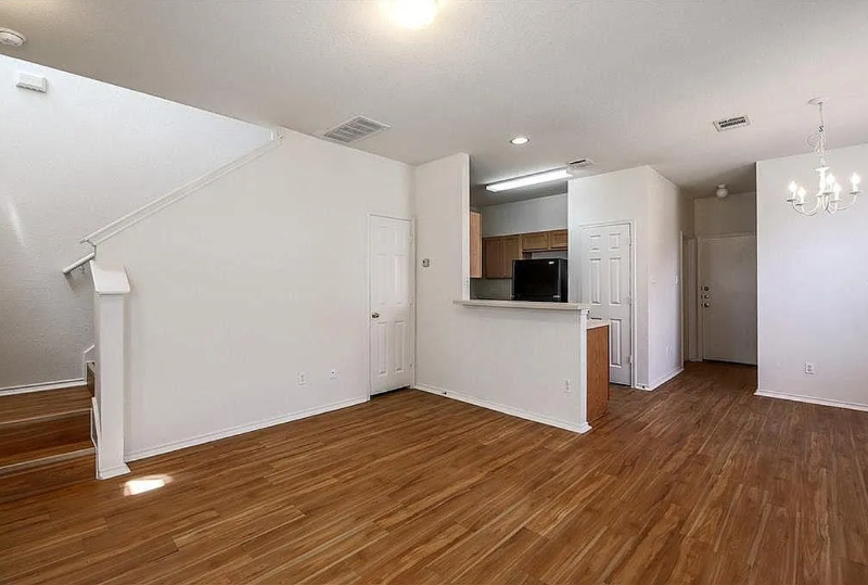 13804 Harris Ridge Blvd - Photo 3 of 20