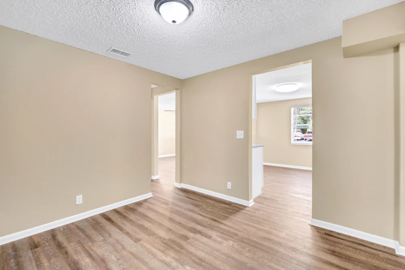 6969 Delisle Dr - Photo 3 of 11