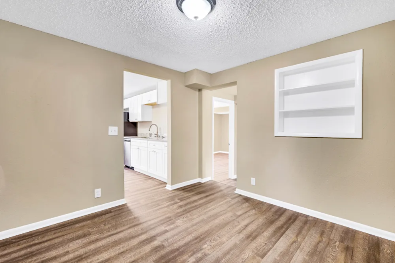 6969 Delisle Dr - Photo 4 of 11