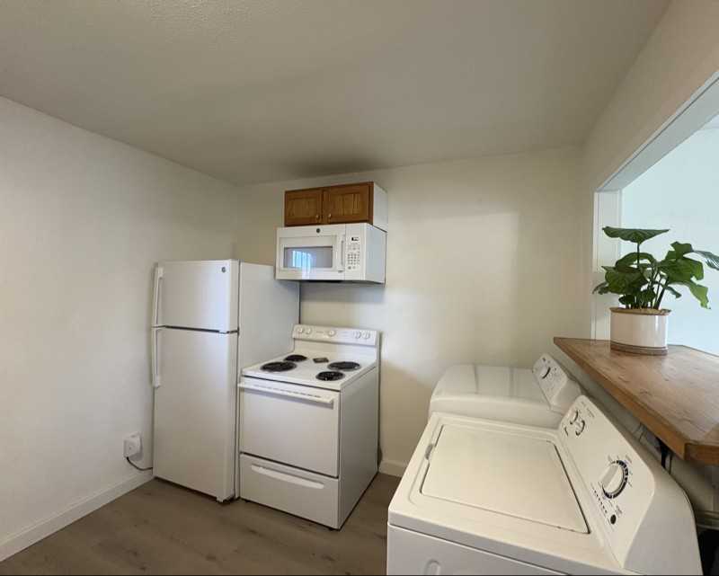 120 N National Ave - Photo 4 of 8