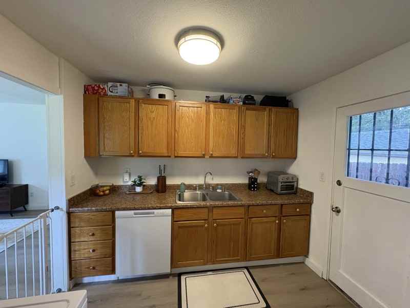 120 N National Ave - Photo 5 of 8