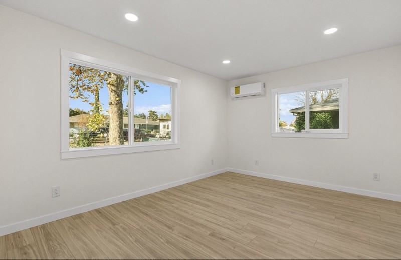 19367 Lucille St - Photo 6 of 12