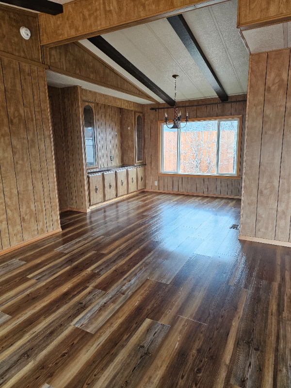 914 5th St E - Photo 3 of 15