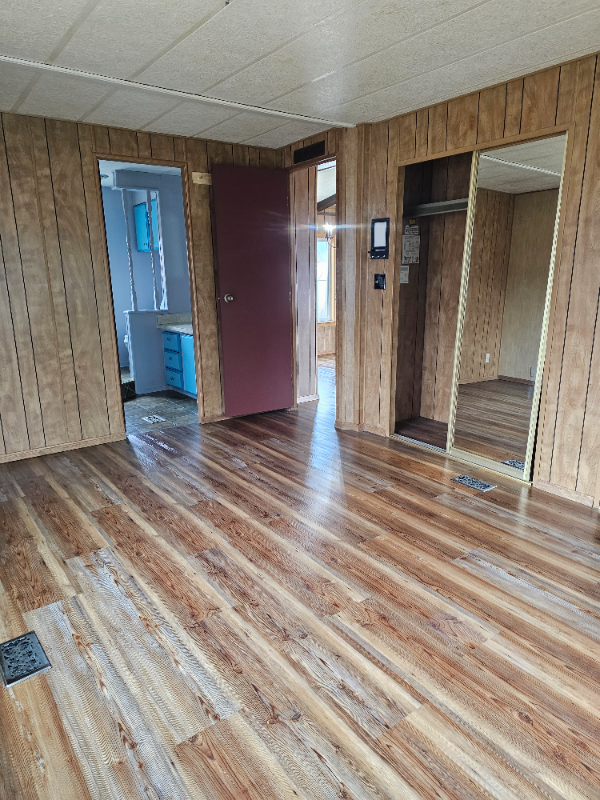 914 5th St E - Photo 5 of 15