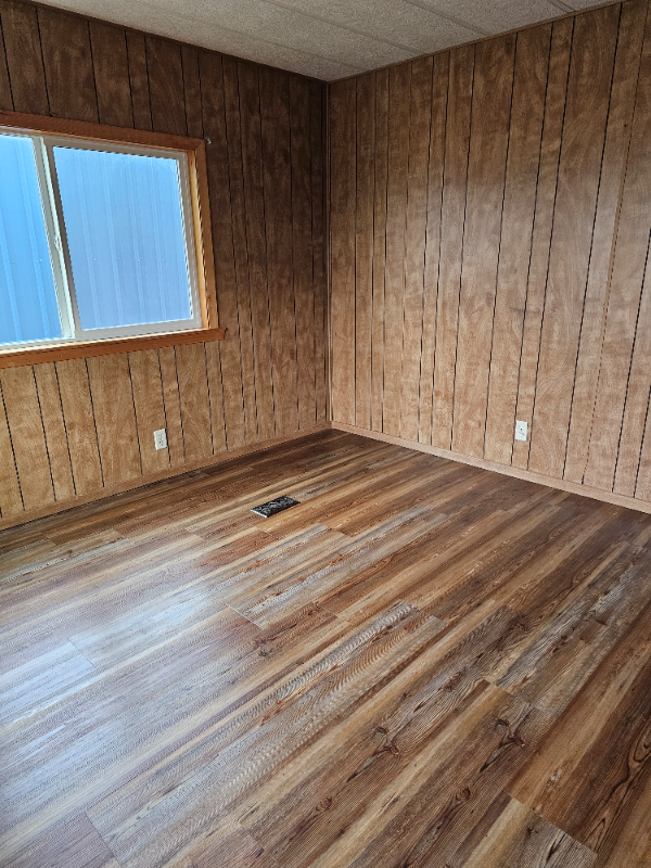 914 5th St E - Photo 7 of 15