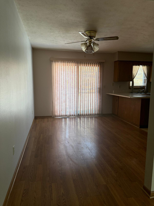 705 Kelsey Ct - Photo 4 of 18