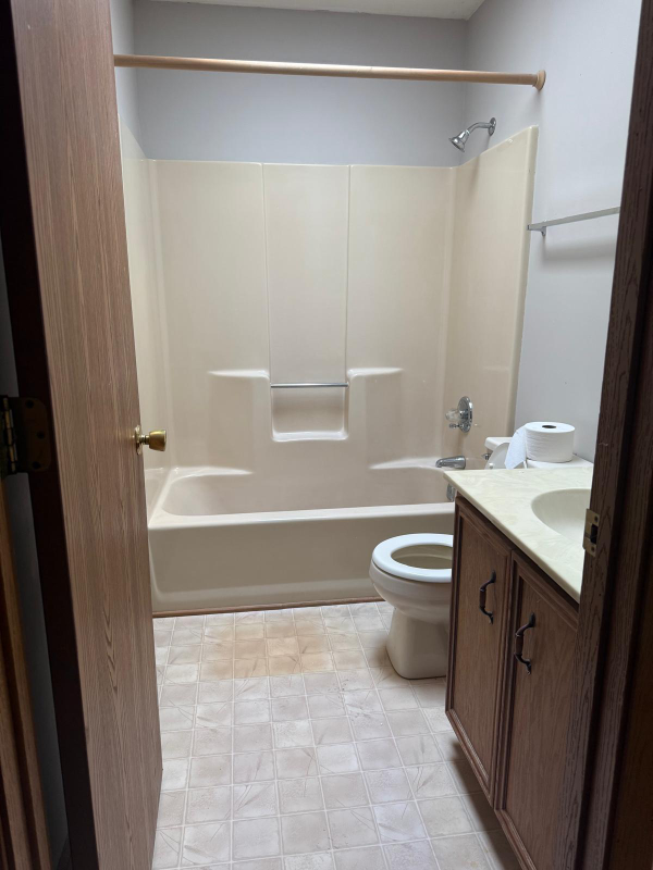 705 Kelsey Ct - Photo 6 of 18