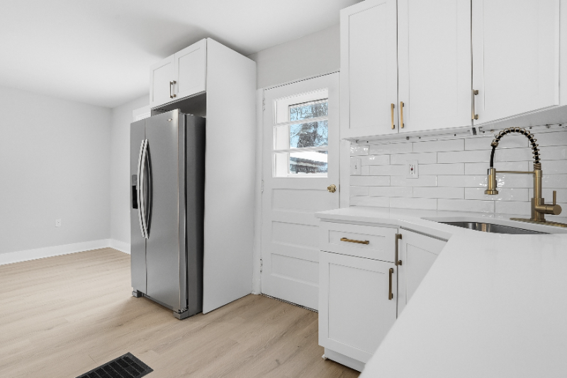 1219 Duffield St - Photo 7 of 20