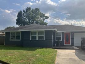 5011 Lawndale Ave - Photo 1 of 1