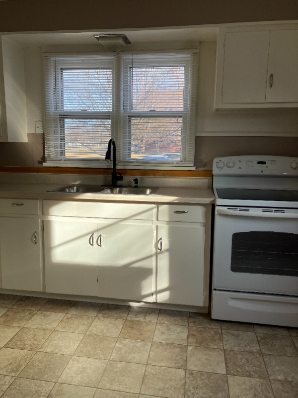 406 13th St S - Photo 7 of 19