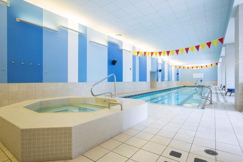 196 N Columbus Dr - Photo 7 of 9