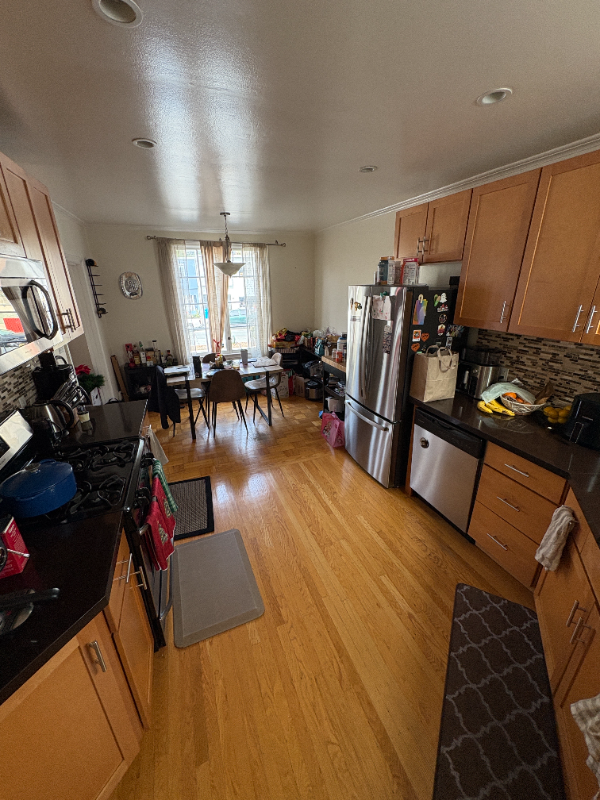 143, Monterey Boulevard - Photo 2 of 8