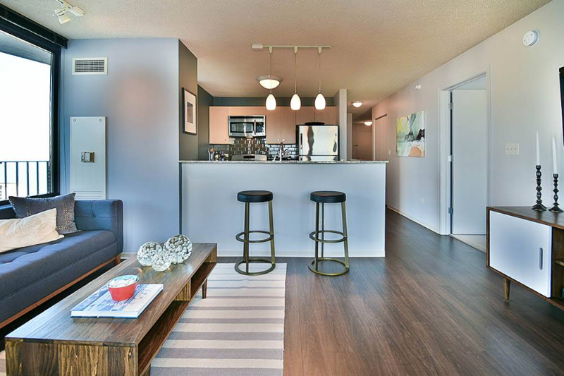 249 N Columbus Dr - Photo 4 of 20