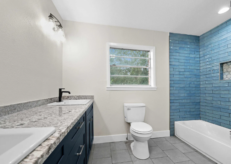 246 W 4th Ave - Photo 5 of 12