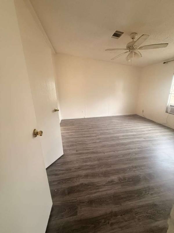 430 Westchase - Photo 7 of 20